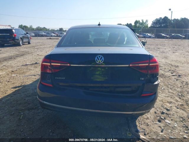 1VWAT7A3XHC047833 Volkswagen Passat 1.8t S