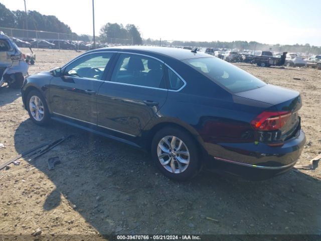 1VWAT7A3XHC047833 Volkswagen Passat 1.8t S