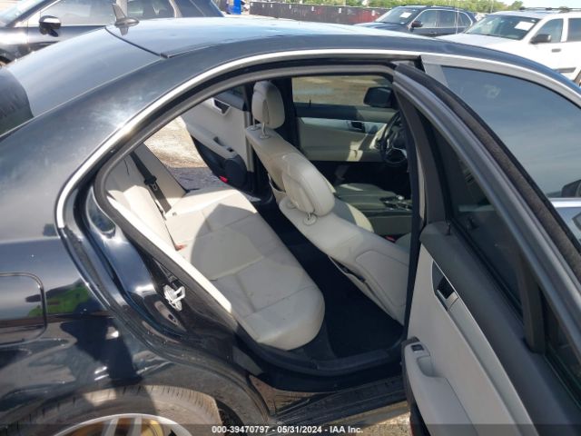 WDDGF4HB9EA933140 Mercedes-Benz C 250 Luxury/sport