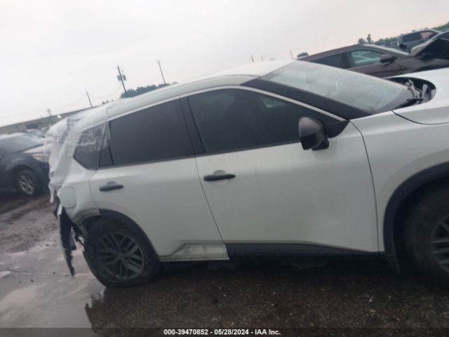 5N1AT3AA1MC846061 Nissan Rogue S Fwd