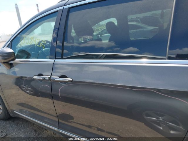 2C4RC1BG2HR660492 Chrysler Pacifica Touring-l