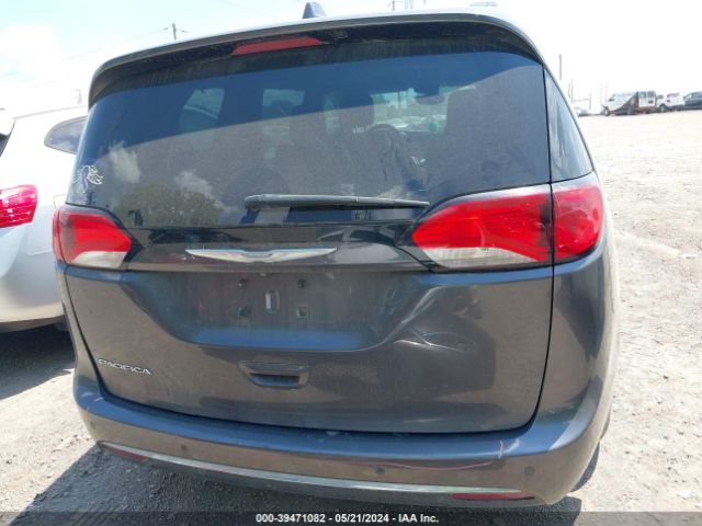 2C4RC1BG2HR660492 Chrysler Pacifica Touring-l