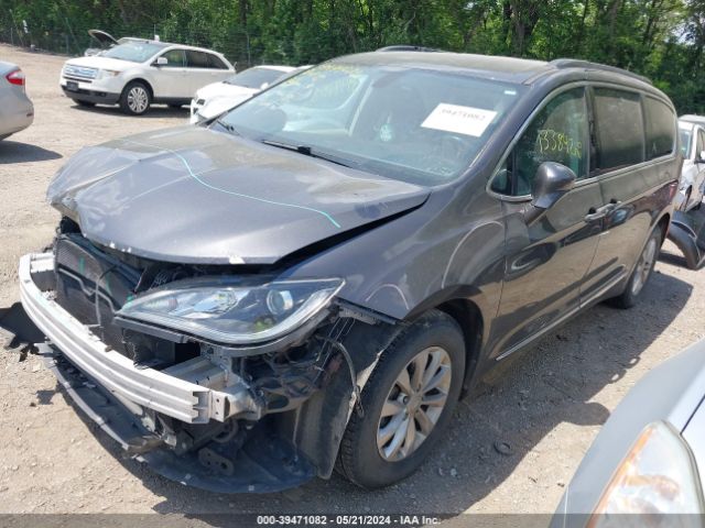 2C4RC1BG2HR660492 Chrysler Pacifica Touring-l