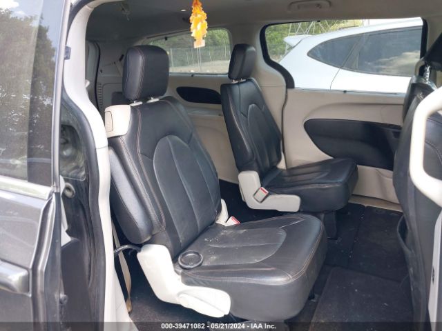 2C4RC1BG2HR660492 Chrysler Pacifica Touring-l