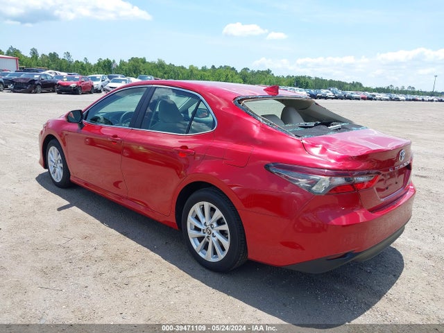 Toyota CAMRY LE 2024 4T1C11AK0RU198709 Image 3