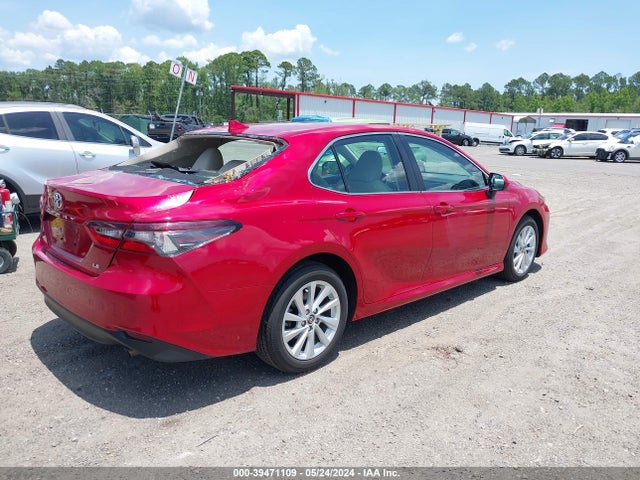 Toyota CAMRY LE 2024 4T1C11AK0RU198709 Image 4