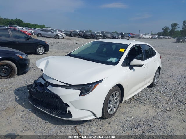 Toyota COROLLA LE 2022 JTDEPMAE1N3021531 Image 2