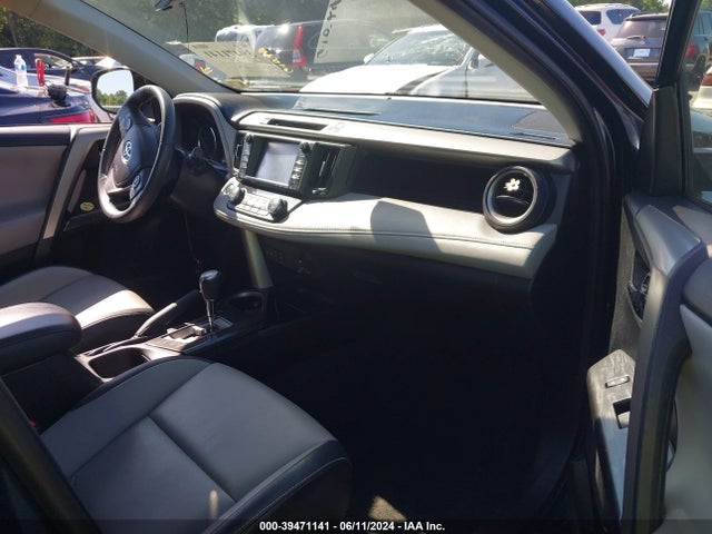 2T3DFREV7HW691592 Toyota Rav4 Platinum