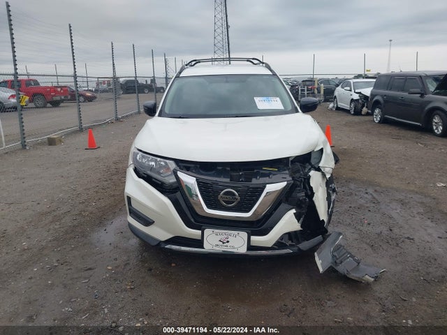 Nissan ROGUE SV 2017 5N1AT2MT8HC840609 Image 12