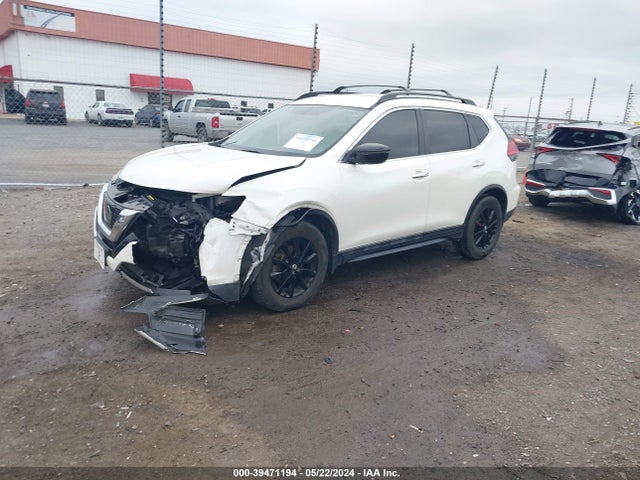Nissan ROGUE SV 2017 5N1AT2MT8HC840609 Image 2