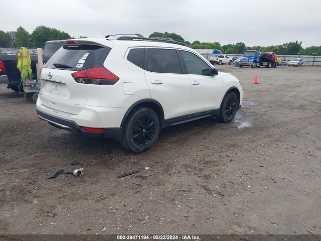 Nissan ROGUE SV 2017 5N1AT2MT8HC840609 Image 4