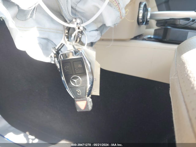 WDCGG5HB3FG415482 Mercedes-Benz GLK 350