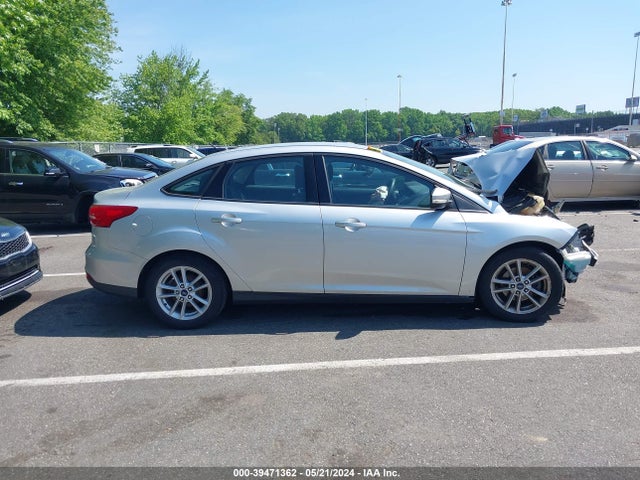 Ford FOCUS SE 2016 1FADP3F2XGL271931 Image 13