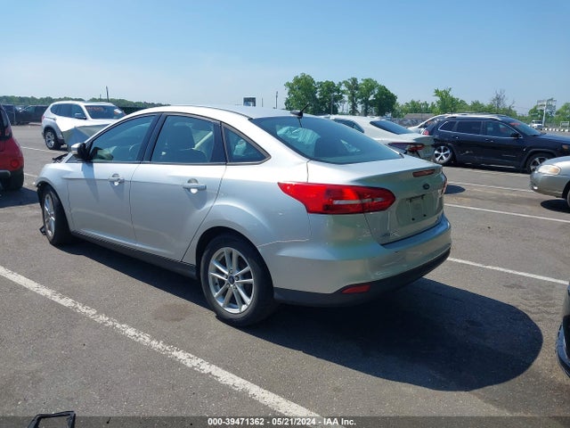 Ford FOCUS SE 2016 1FADP3F2XGL271931 Image 3