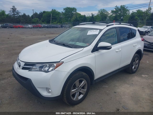 Toyota Rav4 Xle 2015 2T3RFREV9FW231594 Image 2