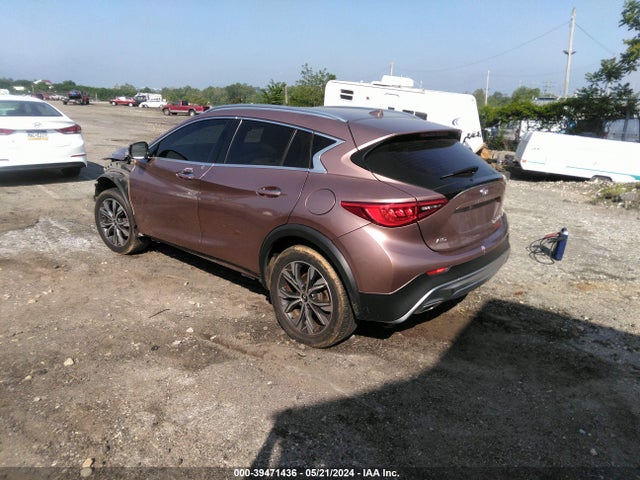 Infiniti Qx30 Premium 2017 SJKCH5CRXHA019641 Image 3