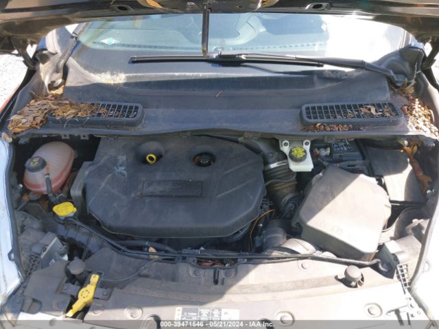 1FMCU0J92HUA57945 Ford Escape Titanium