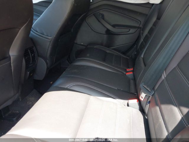 1FMCU0J92HUA57945 Ford Escape Titanium