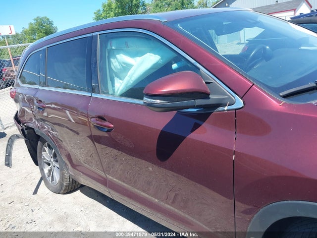 Toyota Highlander Xle 2018 5TDJZRFH1JS900836 Image 13