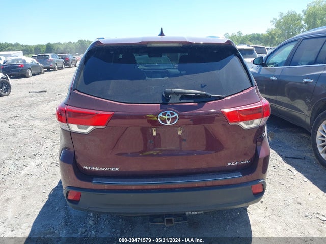 Toyota Highlander Xle 2018 5TDJZRFH1JS900836 Image 16