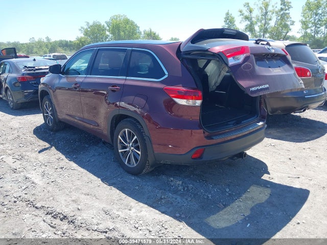 Toyota Highlander Xle 2018 5TDJZRFH1JS900836 Image 3