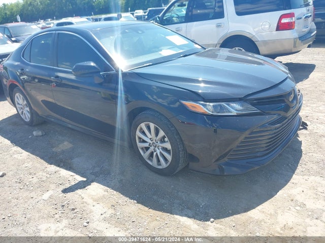 Toyota CAMRY LE 2018 JTNB11HK8J3047144 main image