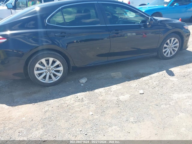 Toyota CAMRY LE 2018 JTNB11HK8J3047144 Image 13