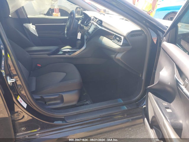 Toyota CAMRY LE 2018 JTNB11HK8J3047144 Image 5