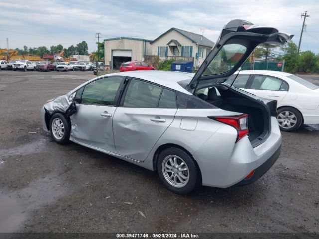 JTDKAMFU7N3160521 Toyota Prius L