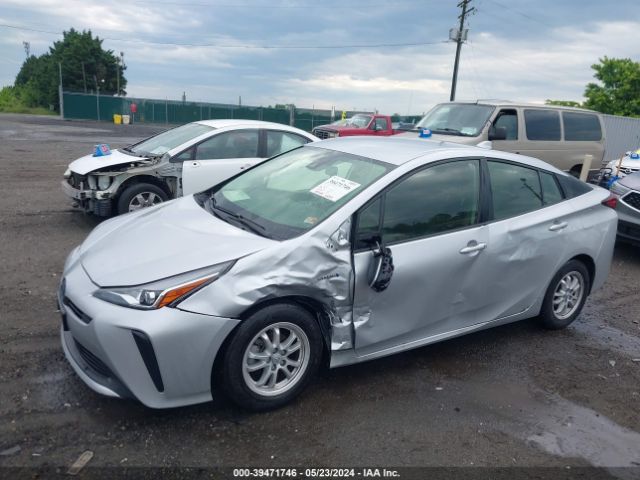 JTDKAMFU7N3160521 Toyota Prius L