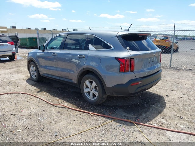 KIA SORENTO LX 2021 5XYRG4LC1MG041673 Image 3