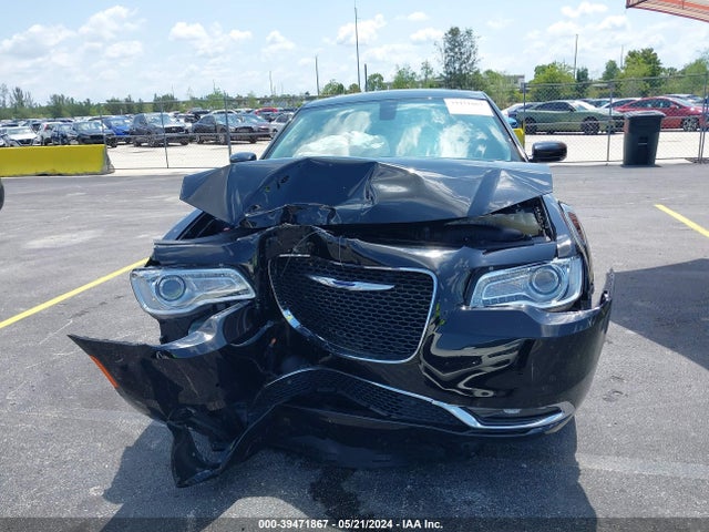 Chrysler 300 Anniversary Edition 2016 2C3CCARG8GH329260 Image 12