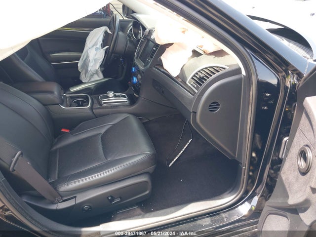 Chrysler 300 Anniversary Edition 2016 2C3CCARG8GH329260 Image 5
