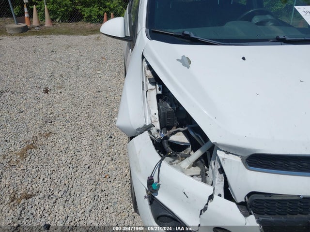 Chevrolet Spark 1lt Auto 2014 KL8CD6S96EC536210 Image 16
