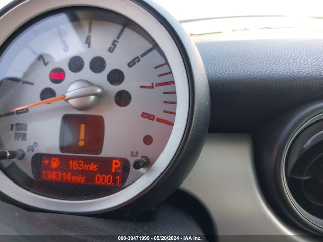 2008 MINI COOPER CLUBMAN WMWML33528TN67920 Photo 6