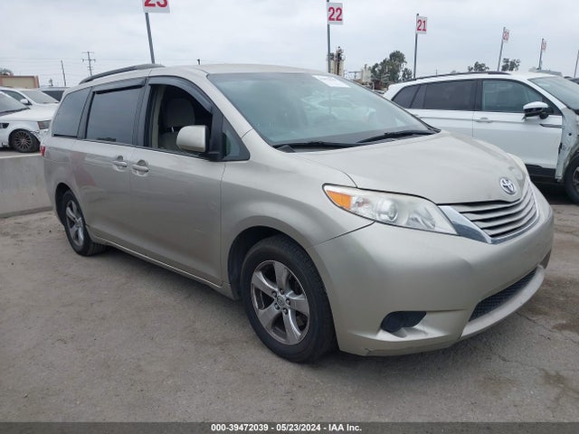 Toyota Sienna Le 8 Passenger 2017 5TDKZ3DC5HS829689 main image