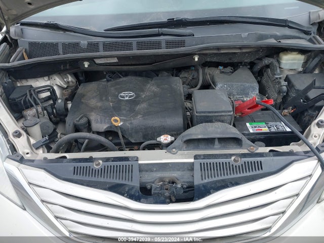 Toyota Sienna Le 8 Passenger 2017 5TDKZ3DC5HS829689 Image 10