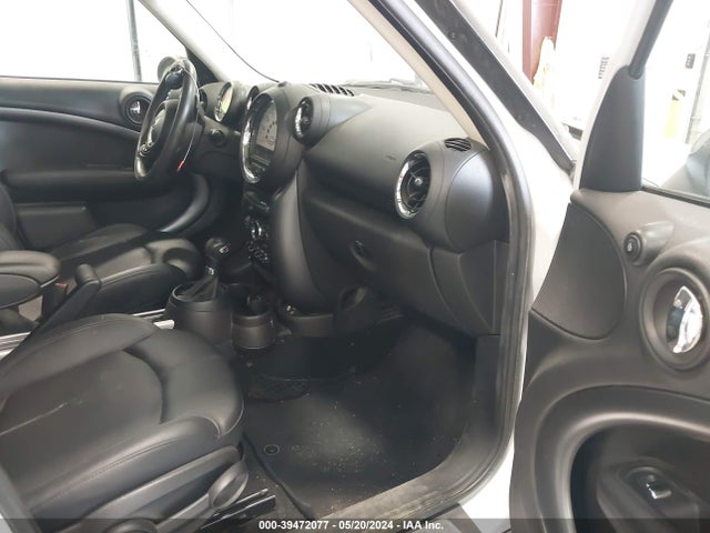 2013 MINI COUNTRYMAN WMWZC3C56DWP21561 Photo 4