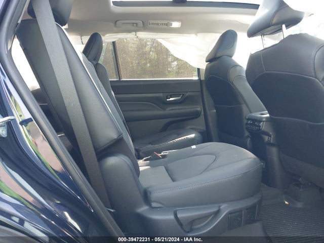 Toyota Grand Highlander Platinum 2024 5TDAAAB57RS007666 Image 8