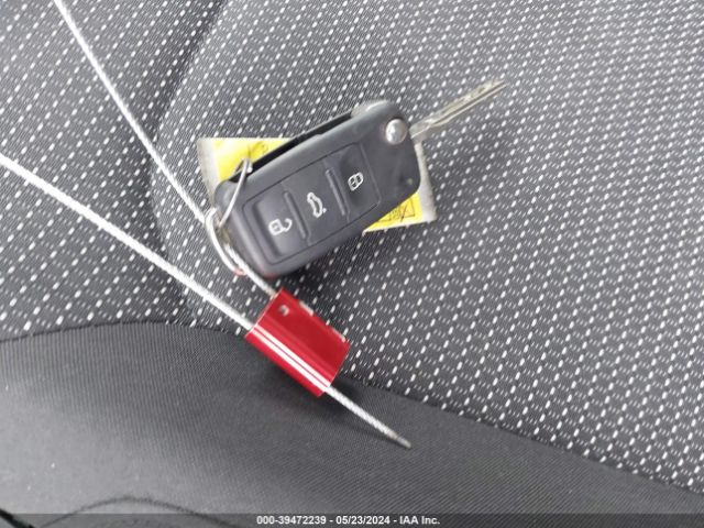 1VWAT7A31HC016860 Volkswagen Passat 1.8t S