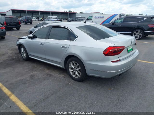 1VWAT7A31HC016860 Volkswagen Passat 1.8t S