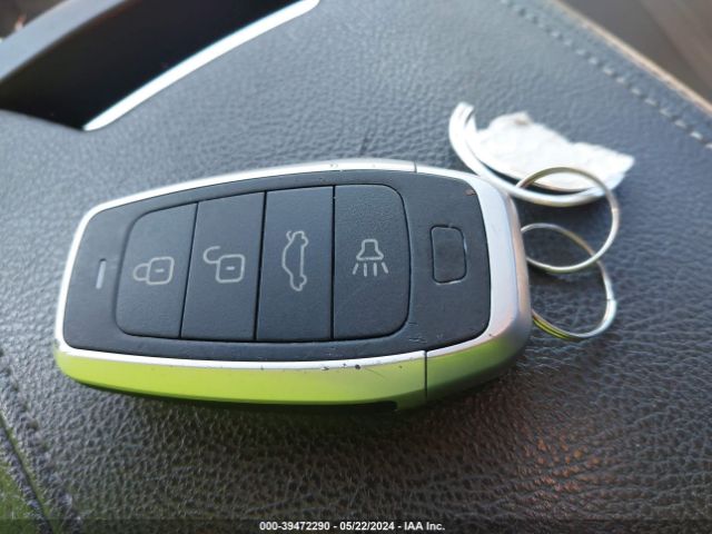 3LN6L2JK9ER823686 Lincoln MKZ