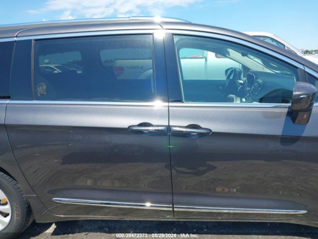 2C4RC1BG0JR279729 Chrysler Pacifica Touring L