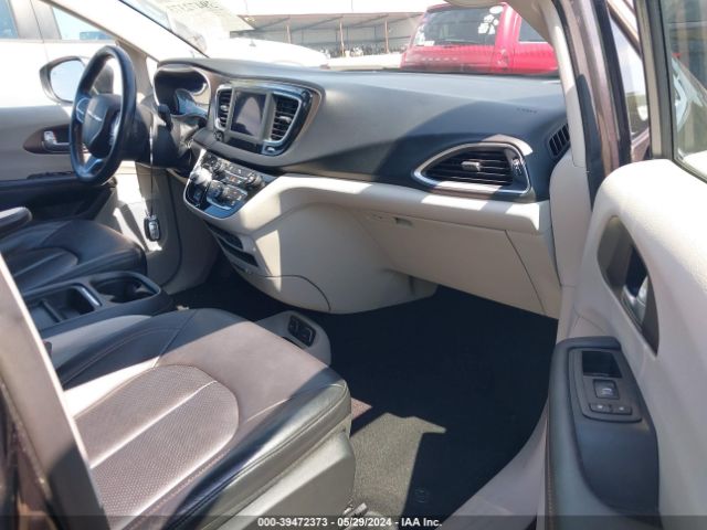 2C4RC1BG0JR279729 Chrysler Pacifica Touring L