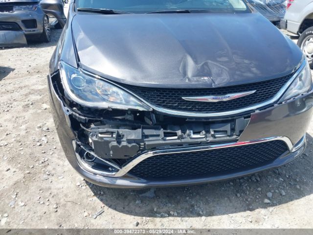 2C4RC1BG0JR279729 Chrysler Pacifica Touring L