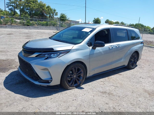 Toyota Sienna Xse 2021 5TDXRKEC1MS012308 Image 2