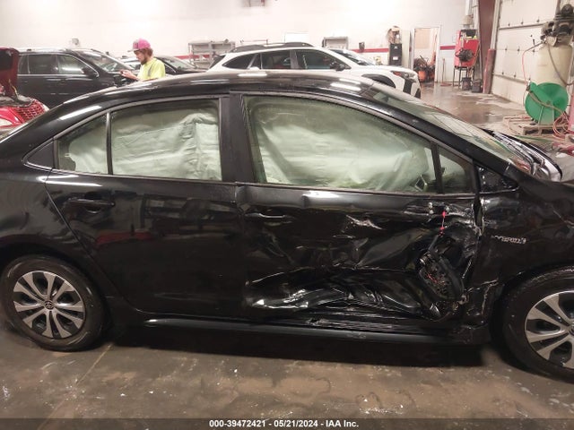Toyota Corolla Hybrid Le 2021 JTDEAMDE4MJ030506 Image 13