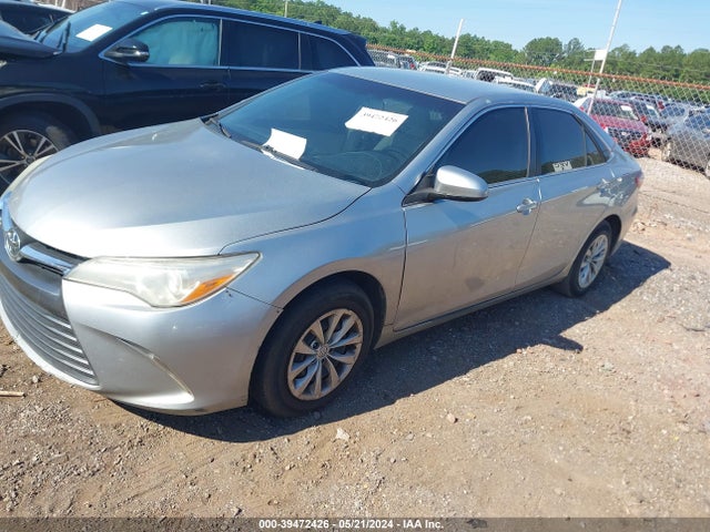 Toyota CAMRY LE 2015 4T1BF1FK1FU935711 Image 2
