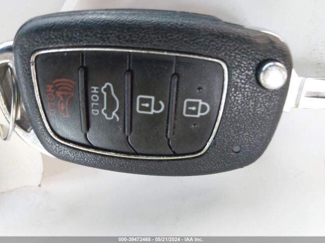 5NPE24AF8KH729122 Hyundai SONATA SE