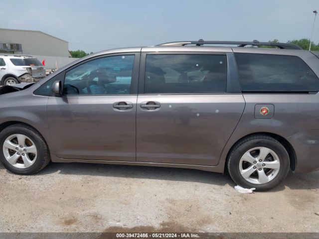 5TDKK3DC9FS680351 Toyota Sienna Le 8 Passenger